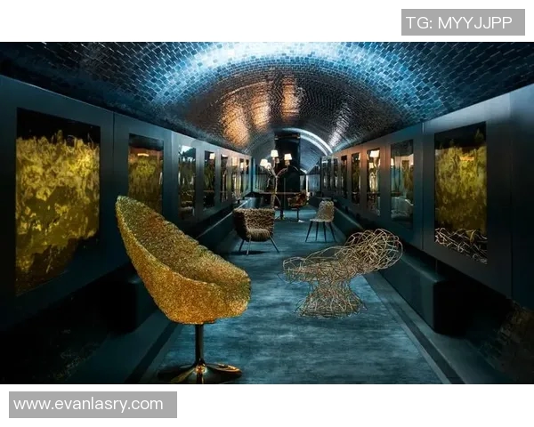 佛罗伦萨市中心壁画艺术：点亮城市的文化之光