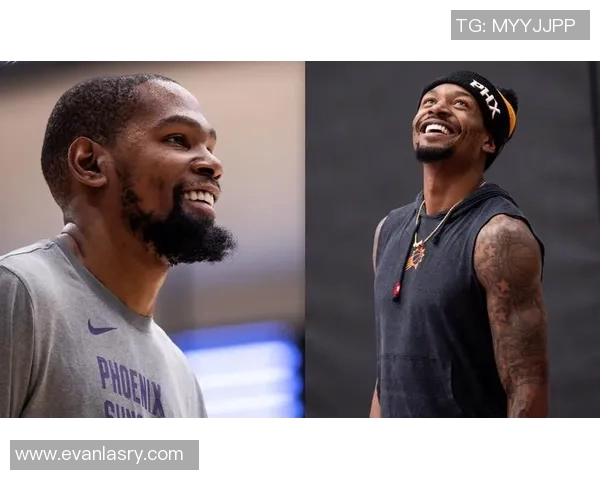 杜兰特受伤愈后回归,重返赛场活力十足 杜兰特受伤愈后回归,重返赛场活力十足