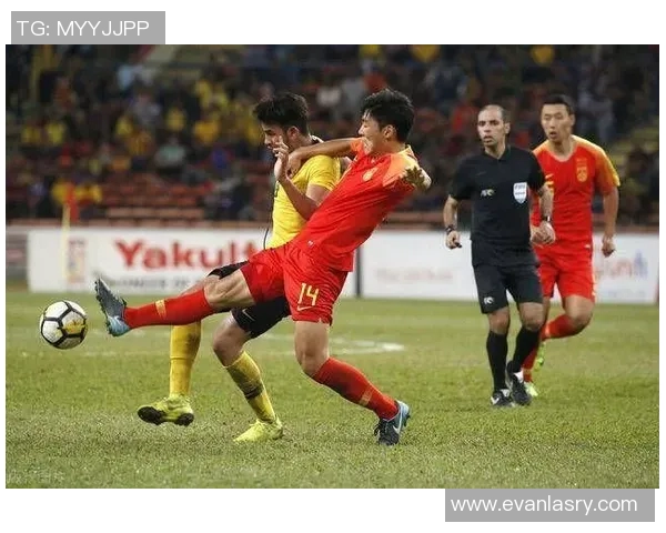 国足主帅李铁:备战世预赛,冲击卡塔尔世界杯,需更多支持 国足主帅李铁:备战世预赛,冲击卡塔尔世界杯,需更多支持