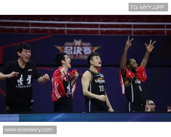 辽宁男篮成功卫冕总冠军,将与广东队争夺CBA总冠军 辽宁男篮成功卫冕总冠军,将与广东队争夺CBA总冠军